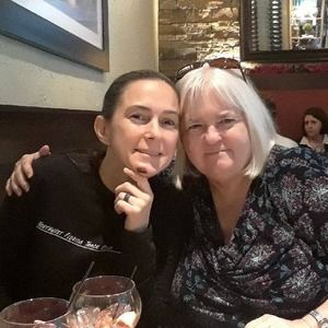 Meet your Posher, Monique